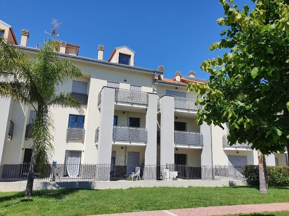 Casa Di Clara Apartment San Bartolomeo Al Mare Exterior foto